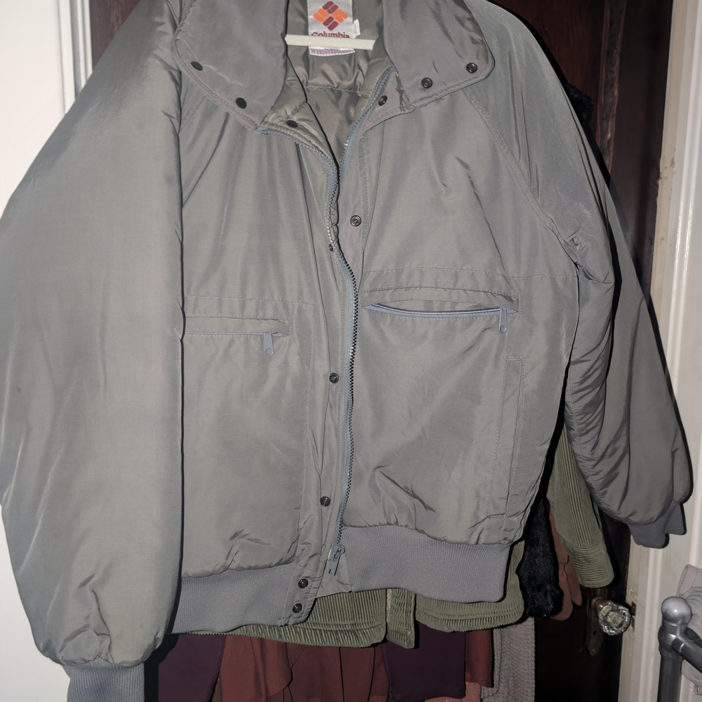 Columbia Men's Gray Puffer Jacket